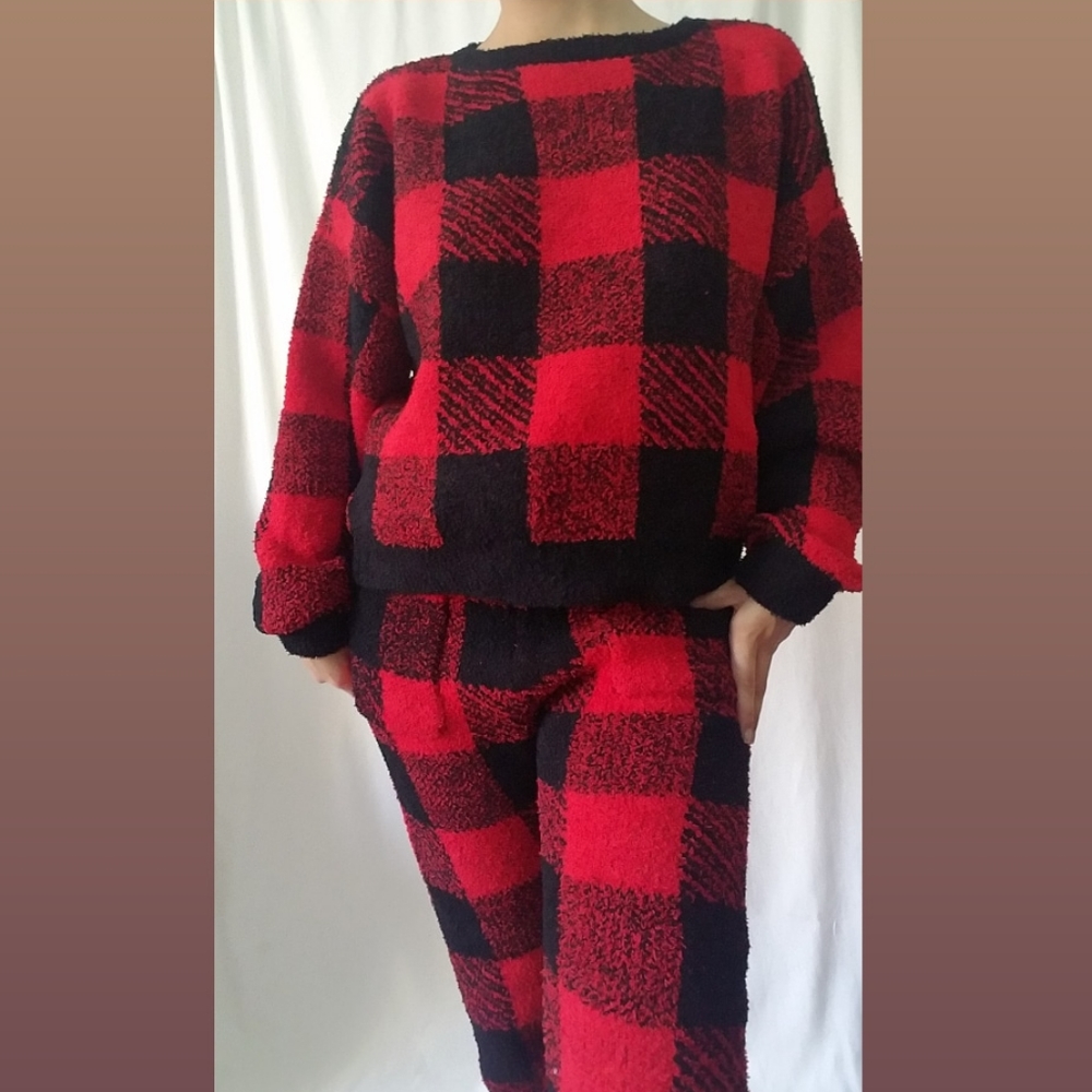 Soft Teddy Set (Plaid)🌟Accepting all offers🌟